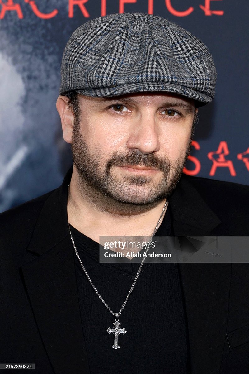BradEYoung's tweet photo. Had a blast last night at the Los Angeles Premiere of @ASacrificeMovie! Thank you @VerticalEnt for having me! Opens Exclusively in theaters on June 28th!
#ASacrificeMovie
#BradEverettYoung #DreamLoudOfficial
#PeakyHats @olukai @LSrjp @hm @mvmt
#LA #LosAngeles #VerticalEnt https://t.co/UG3cz07ak9