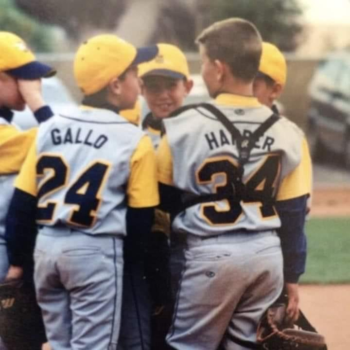BBGreatMoments's tweet image. Bryce Harper and Joey Gallo on the same little league team back in the day.