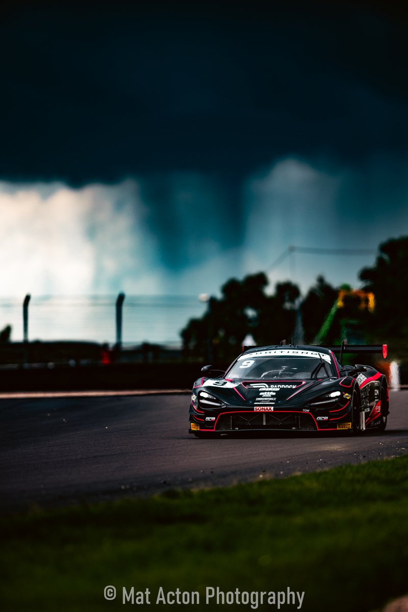 MatActon's tweet photo. Summer in the UK. @BritishGT #britishgt #sodden https://t.co/D6mNG5XdXq