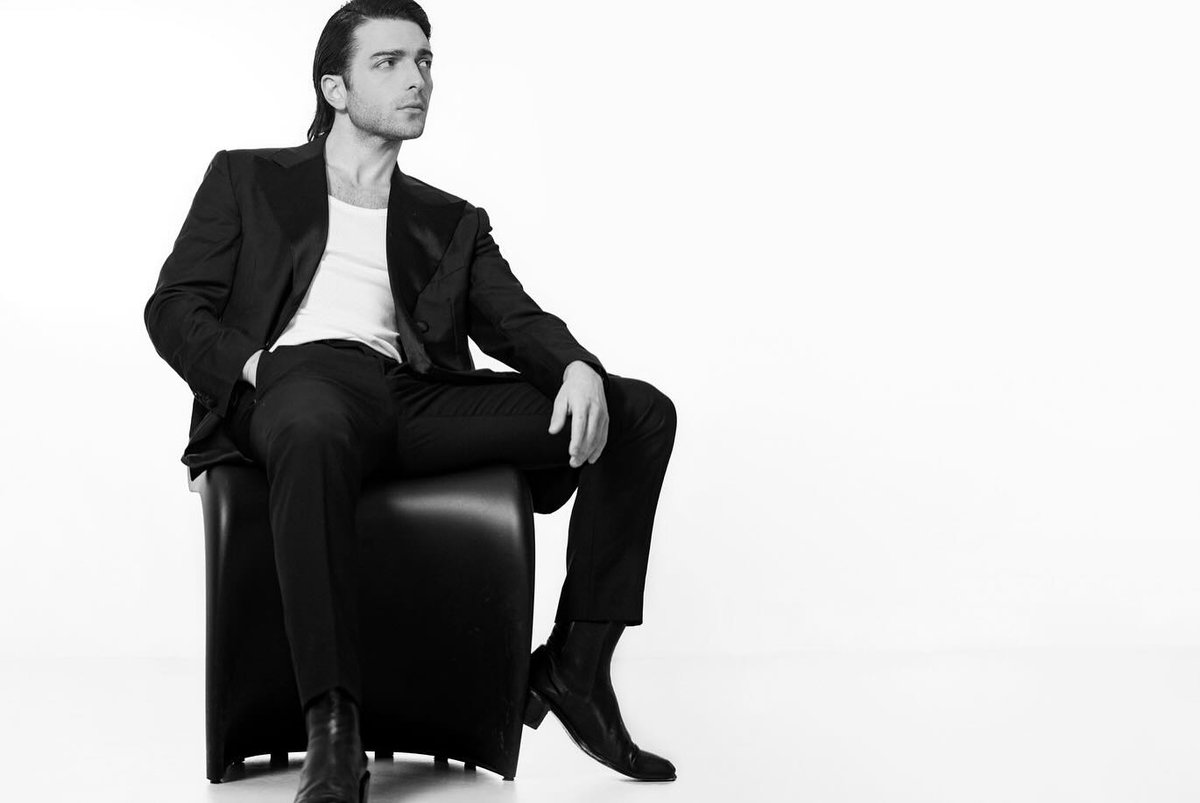 ilvolosiciliafp's tweet photo. Posted @withregram β’ @andreaciccale @GianGinoble πΈ #andreaciccale #portrait #portraits #ilvolo #ilvolomusic #ilvolovers #picoftheday #pictureoftheday #blackandwhitephotography #blancoynegro https://t.co/mUTqukKM31