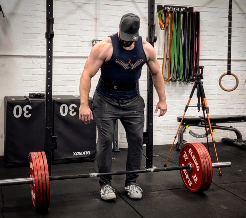 WSWayland's tweet photo. Favourite Routine I ran a while back was;

Front Squat
Push Press
RDL

Just those movements at variable sets and reps, 3 days a week.

If this gets enough likes/RT I'll share the program below. https://t.co/SGIKp6rhDu