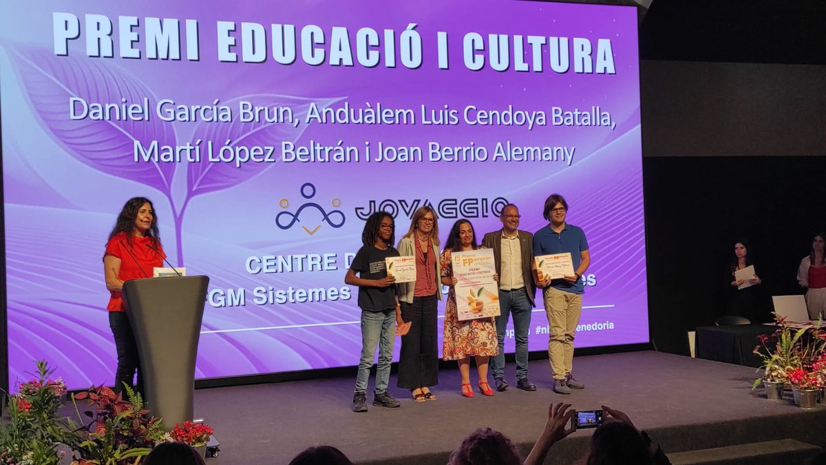 Àrea de Desenvolupament Social i Econòmic de l'AMB tweet media