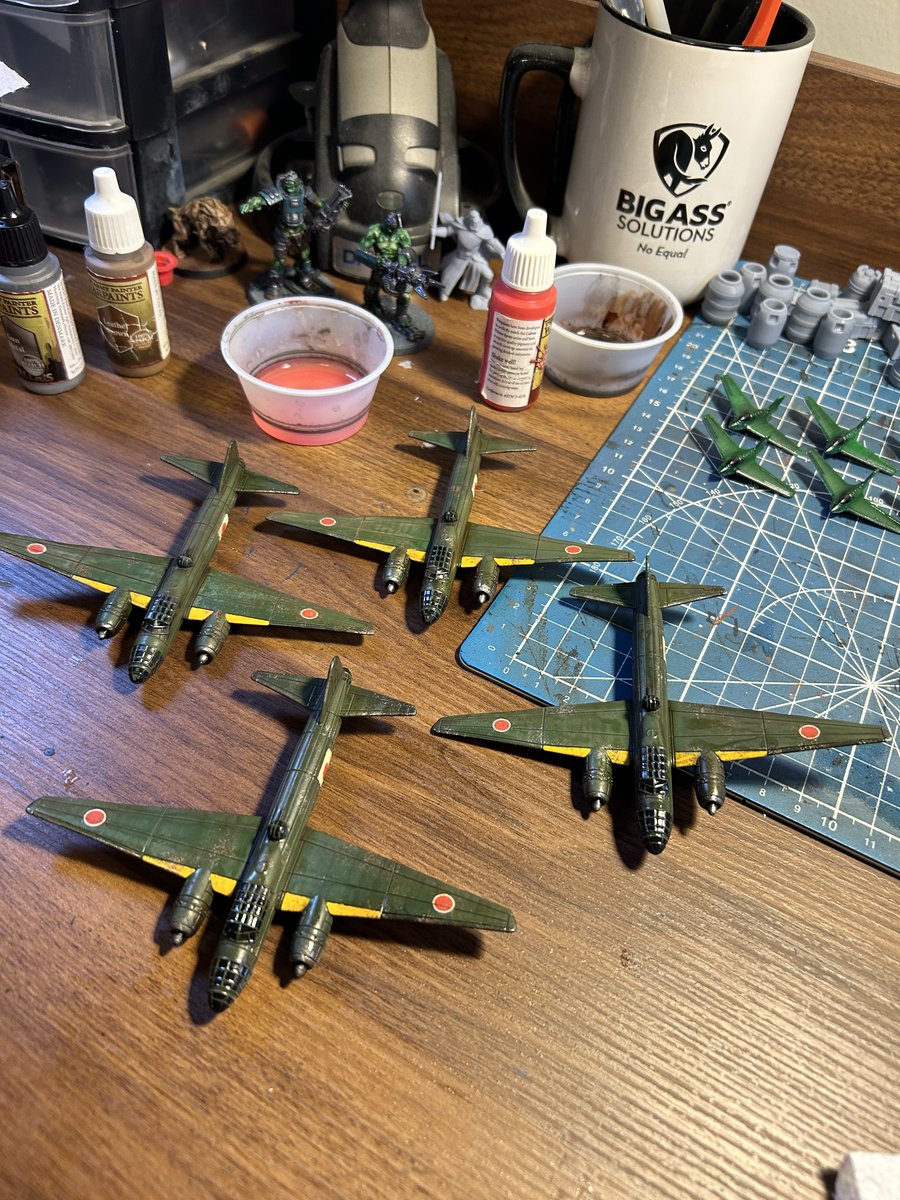 JunkieTerrain's tweet image. All weathered up and ready for the table, I also finished the last 4 green zeros I had to paint up.

@WarlordGames #bloodredskies