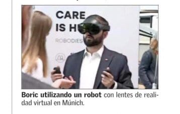 DRESTRUM__Pl's tweet photo. La gente luchando para que el río no se lleve su casa 

* mientras tanto el presidente: https://t.co/S8MV9BS1WL