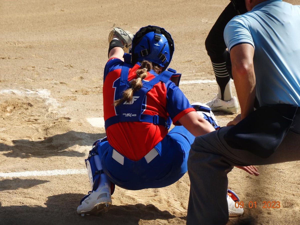 OPS_WestviewSB's tweet photo. Happy to take an extra moment to celebrate this game we love! 

We’re thankful everyday for this sport and all it gives us💙🧡

Happy #NationalSoftballDay https://t.co/d90lUbynx6