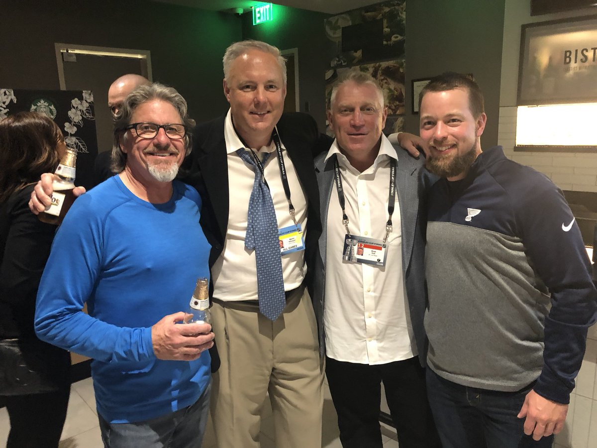 martinkilcoyne2's tweet photo. One last “We went Blues” moment     Late night Boston with Brett Hull ⁦@mauffenberg⁩ ⁦@sharpie2626⁩ #StlBlues #StanleyCup https://t.co/aYxOSCM8YK