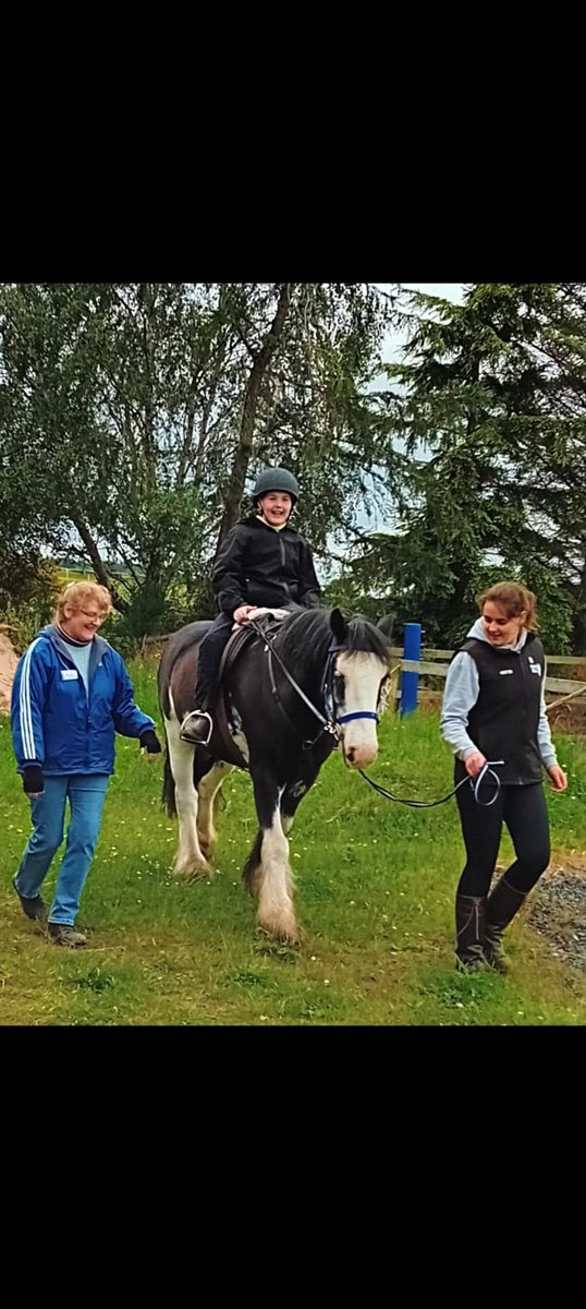 SeafieldHT's tweet photo. Just look at that happy smile! π @CranlochStables @RDA #happy place π΄ Well done #hackingout π https://t.co/AthYLY63IH