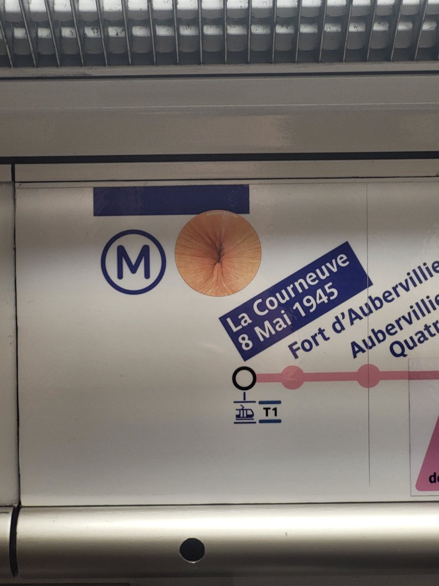 fargo_01's tweet photo. Sympa cette ligne ce métro! 😁 @Ligne7_RATP @BaseRatp https://t.co/UVwya8bWWr