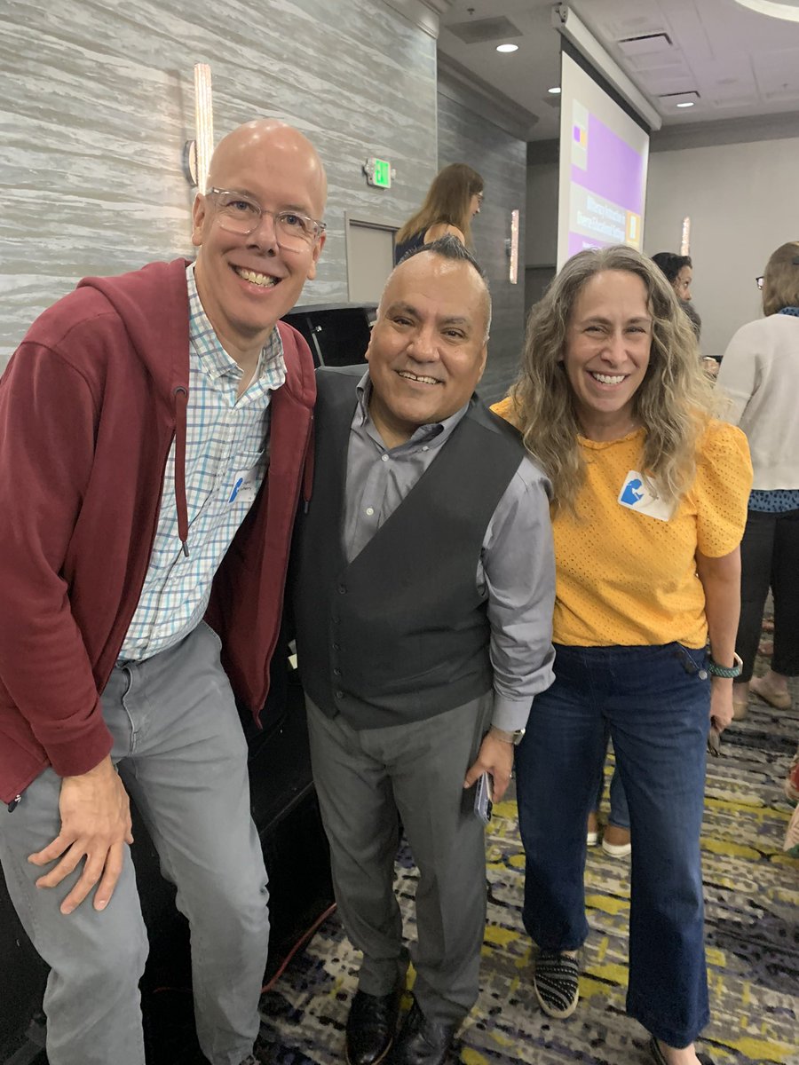 DouglasSmithen1's tweet image. ¡Here at @SCIRAScholars Summer Renewal Conference with @JoseMedinaJr89 owning los chanclazos que nos tira! @kayepina and I are supercharged to bring back and share  these Biliteracy Instructional Strategies with our colleagues at #112leads.  #SomosOT