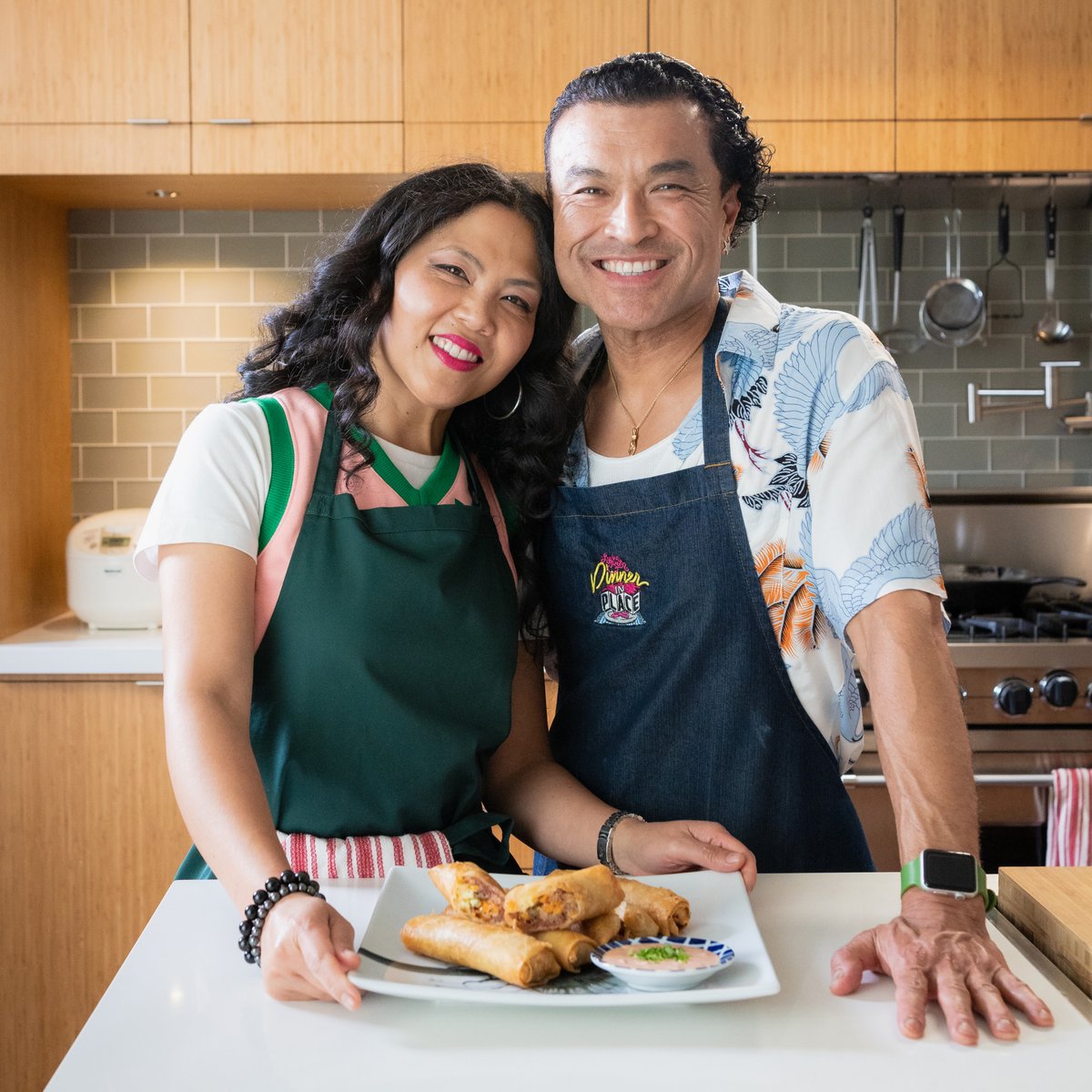 lyricsborn's tweet photo. ICYMI S4 Ep7 - A VERY special episode of #DinnerInPlace joined by my BETTER HALF, Joyo Velarde. VEGAN JUMPIA… that’s a lumpia with a vegan pastrami, Reuben filling with a side of vegan Russian Dressing, and ALL THE YUM YUM’s! 🤘

Peep all Episodes -> https://t.co/S5I9nokeCS https://t.co/zlMAgVaXxr