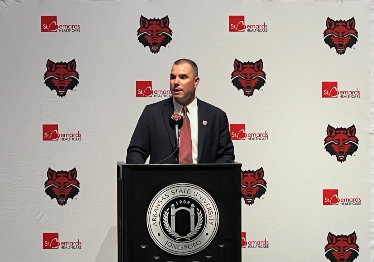 RedWolfReport's tweet photo. New @AStateBaseball head coach @silvam2016. #RedWolfNation #WolvesUp #AStateBSB https://t.co/dDLRK2ZI8P