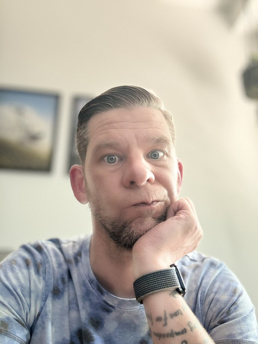 MaloGrant's tweet photo. @JesseTannenbaum when 7 seasons go by and you’re still waiting to hear back from #survivor casting, And you watch Kaleb literally live out your dream.
Maybe season 49 will be my season.
#thatcanadainsurvivorguy https://t.co/nvLKyxppu7