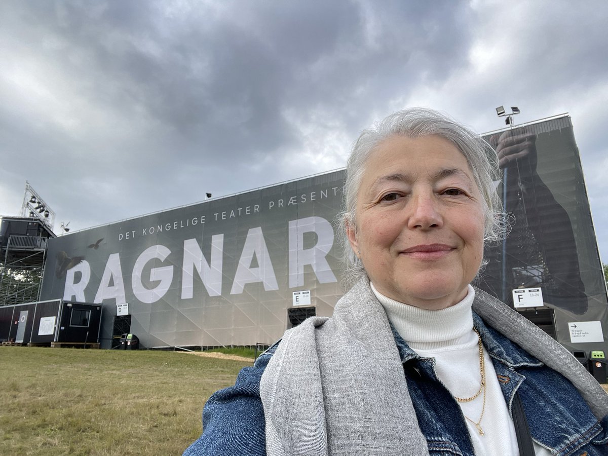 LauraWrang's tweet photo. Ragnarok dagen før synstolkning for DBS
På Moesgaard Museum https://t.co/Han96XCoVy