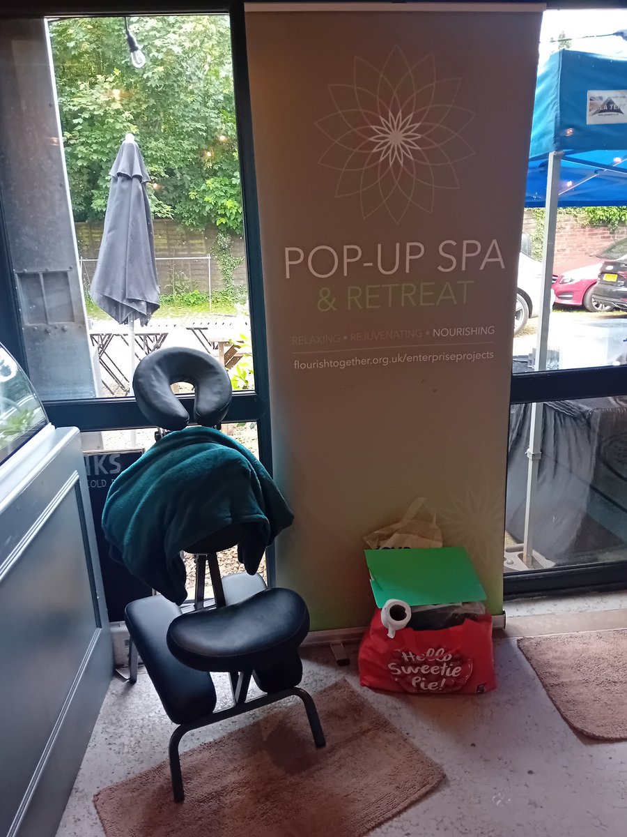 Nickala5's tweet photo. After running a conference all day in Manchester for our We Lead for Legacy programme Graduation , made it back in time to help our Holistic Health recent graduates to run their first #PopupSpa at a local cafe! Now to pop home, before popping back for a glass of fizz 🥂💪🏻💪🏽💪🏻 https://t.co/r7xOGoNeoz
