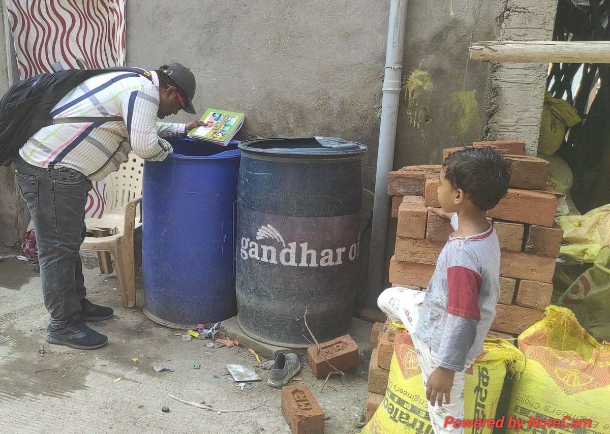 वार्ड 39 सुहाना पार्क  इन्दौर में मॉड्यूल के माध्यम से डेंगू मलेरिया के बारे में समझाया एवं लारवा चेक किया 
#MalariaFreeIndia
#EMbed2EndMalariya
<a href="/nvbdcpmohfw/">nvbdcp-mohfw</a>
<a href="/Embed/">Embed</a>  @HimanshuJayswar
<a href="/Familyhealth/">familyhealth</a>
<a href="/Sksomya/">Som Sharma</a>
<a href="/rajesh_amh/">Rajesh Mishra</a>
<a href="/Avdheshsingh_/">Avdhesh Singh</a>
<a href="/Daulat780Patel/">Daulat Patel</a>
<a href="/AryaPhoolwati/">PHOOLWATI ARYA</a> <a href="/santoshbhargav2/">Dr. Santosh Bhargava</a>