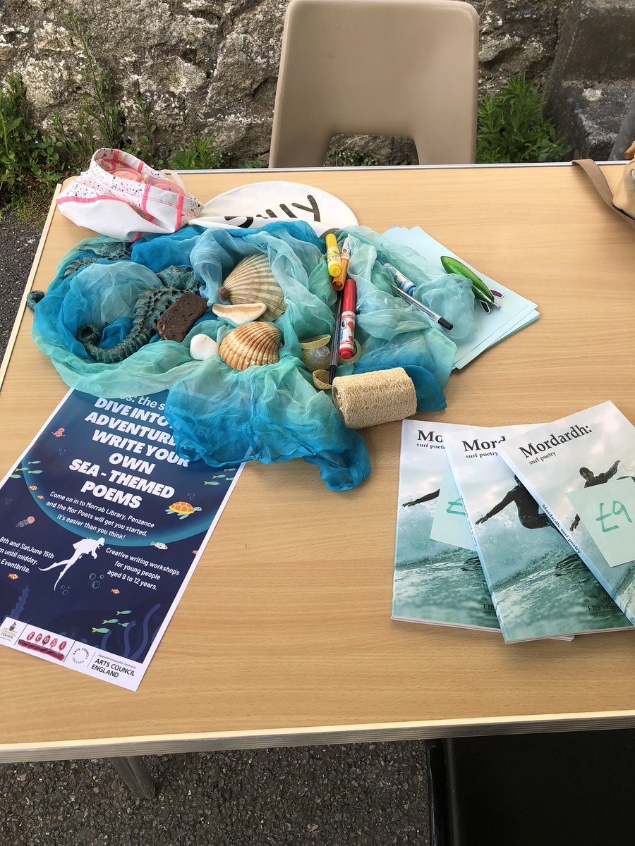 Mor poets tweet media