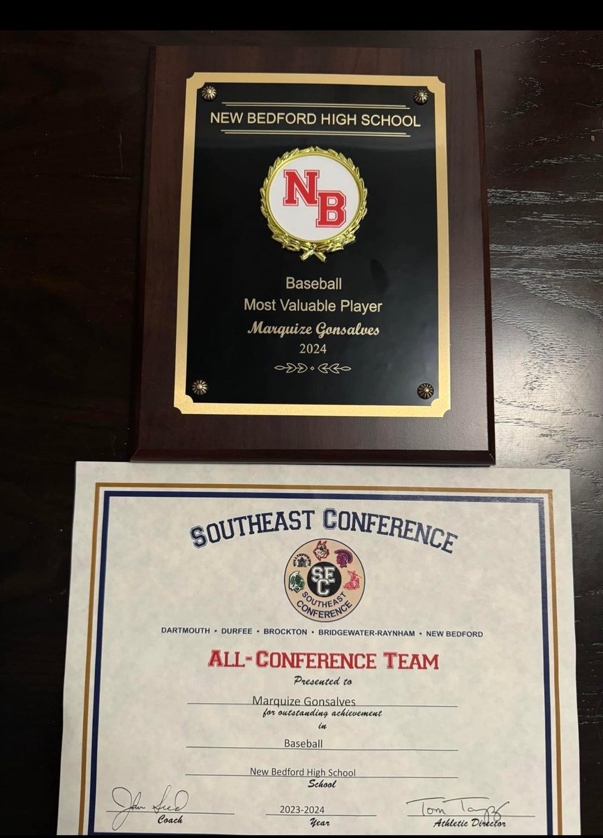 QuizeGon's tweet photo. Proud to announce that I have be giving MVP for NewBedford HighSchool Baseball as a 2 year starter on varsity, Leading the team with a .319 Batting Average,Thank you coaches see you next year https://t.co/mYQ0DpUCFJ