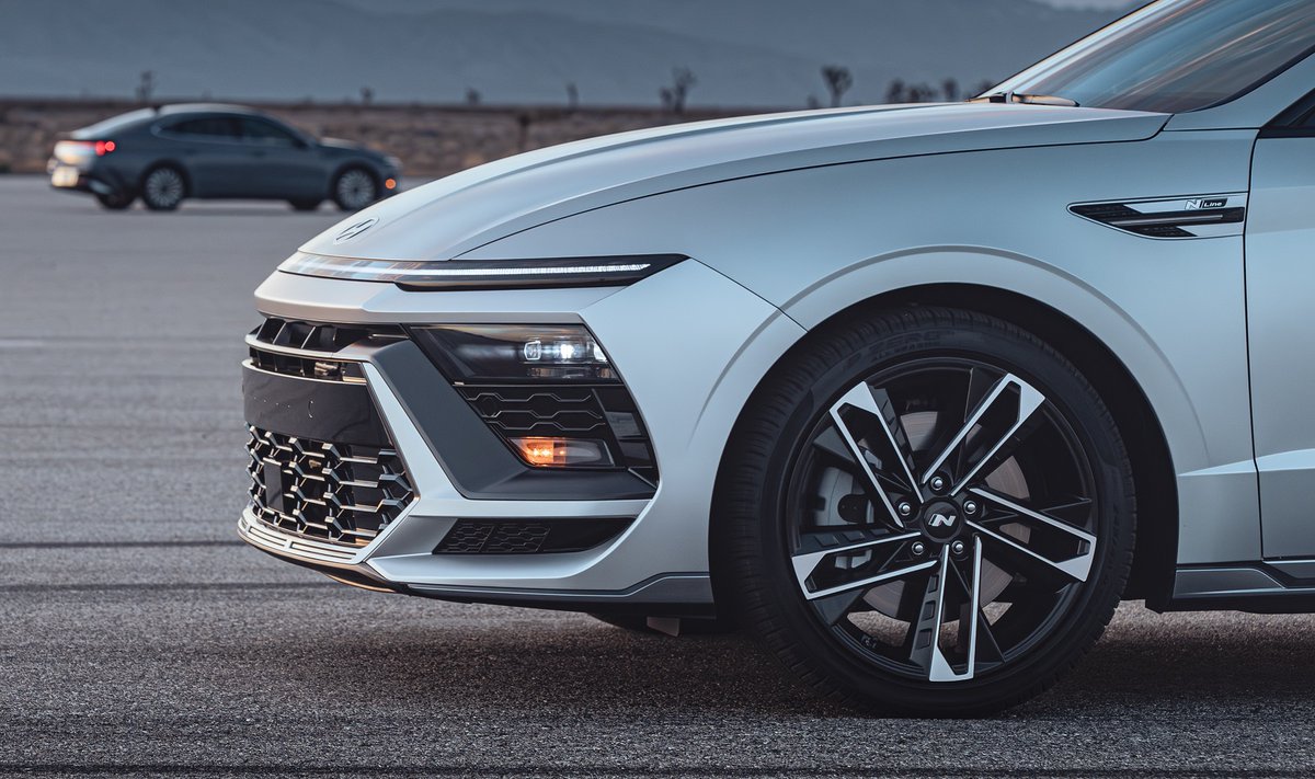 When the red mist whispers #HyundaiSonataNLine 
#hyundaisonata #hyundai #sonata #sportsedans #sportcompactcars #cars #KDM #sonatasociety #hyundaiusa #KiaK5GT #kdmnation #kdmsociety #cartuning #kdmcars #pirelli