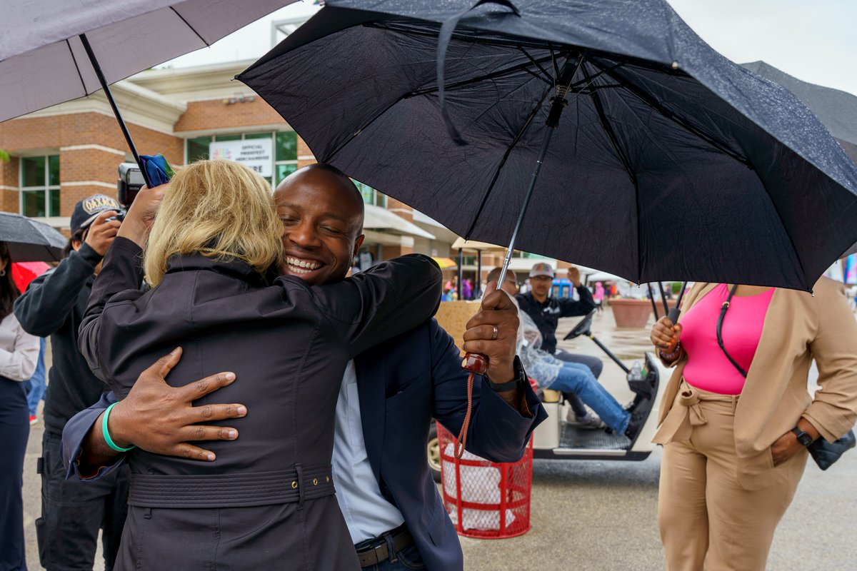 tammybaldwin's tweet photo. Donald Trump called Wisconsin’s largest, most diverse, and economically powerful city "horrible." He couldn't be more wrong.

The people of Milwaukee will remind him this November. https://t.co/fwrycPbquK