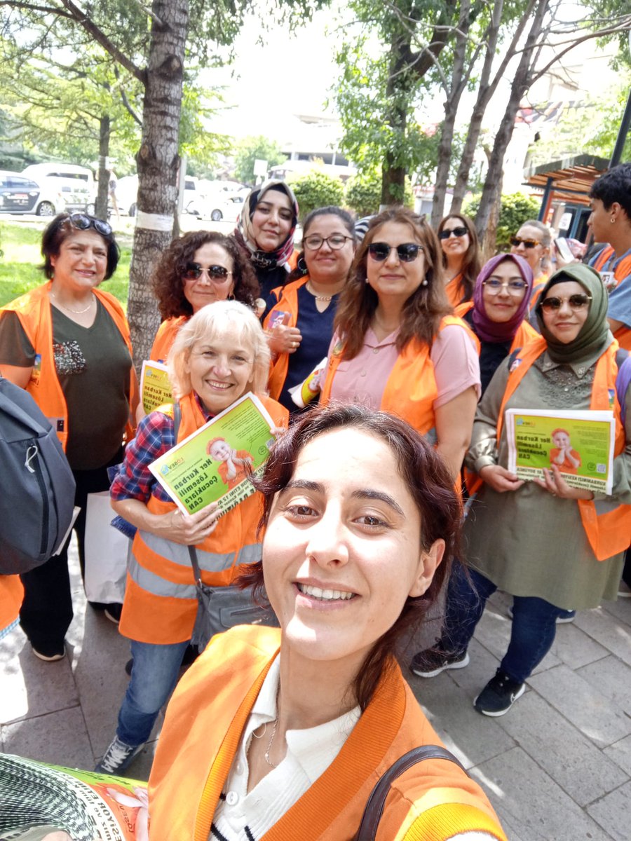 25 senedir olduğu gibi bu bayramda da #HerKurbanLösemiliÇocuklaraCan demeye devam ediyoruz. 

<a href="/losev1998/">LÖSEV</a> 
<a href="/ustunezer/">Dr. Üstün EZER</a> 
<a href="/hulya_unver/">Hülya ÜNVER</a> 
<a href="/julidearifoglu/">Dr.Julide Arifoğlu</a>
<a href="/ozdamarnhr/">Nehir Ozdamar</a> 
<a href="/BusraGungorSHU/">Büşra Güngör..</a> 
<a href="/gizemyakinn1/">gizem</a>