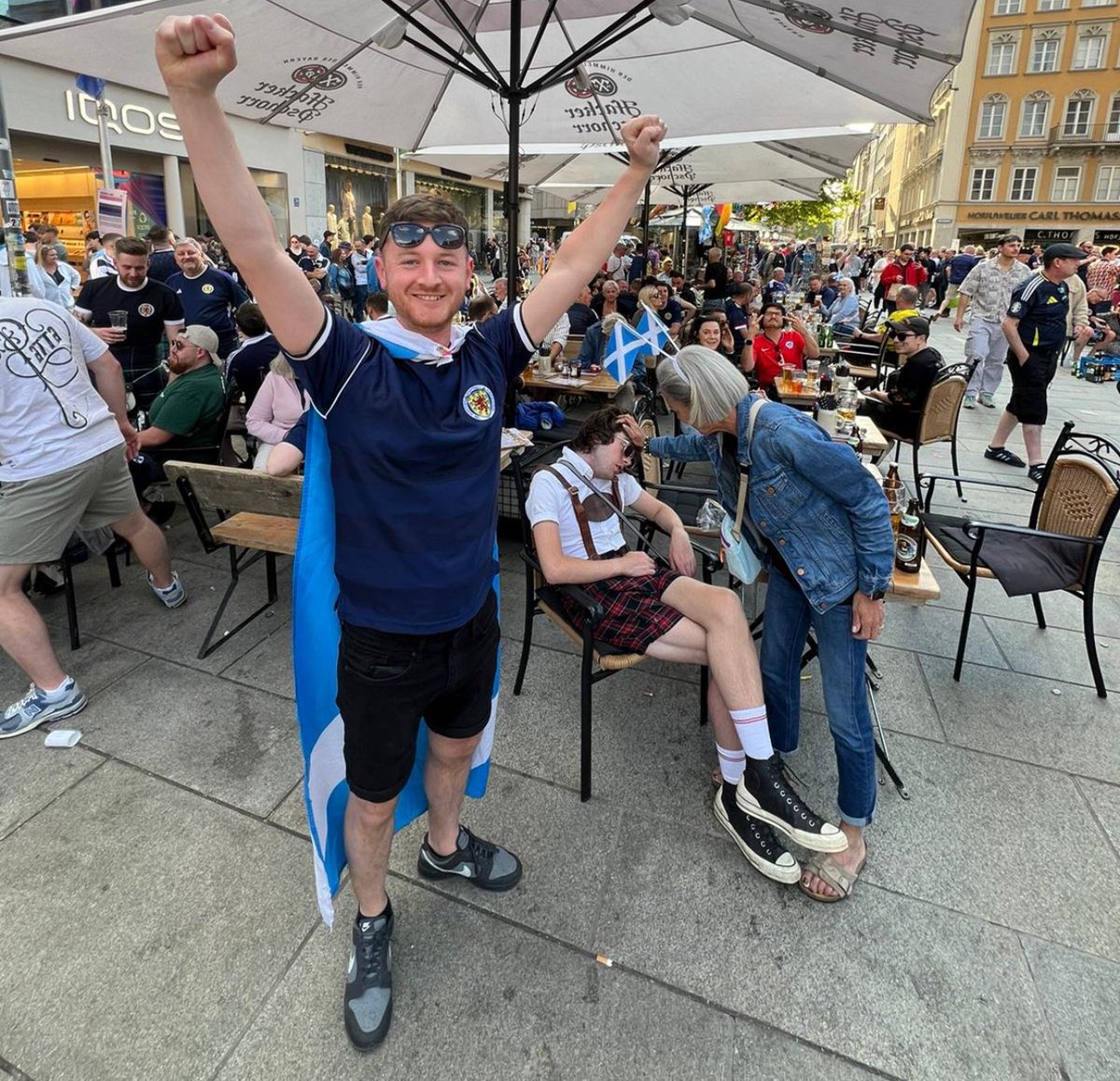 NewshotAFC tweet media