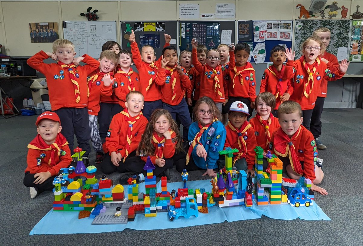 1stHardingstone's tweet image. Thank you to @LEGO_Group for donating a huge selection of #Duplo to our #Squirrels!
We were nominated as part of the #LEGO Education Foundation's mission to educate children "through play".   Hours of #fun &amp;amp; #learning for our Squirrels! 
#thankyou  #LEGOEducationFoundation