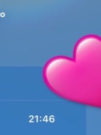 jxexaxnxnxe's tweet photo. pourquoi vous dite cancer pour moi c’est genre un homard mdr avec le cœur du coup j’ai pensé à cette scène = peut être une chanson sur l’amour #folle #helenabailly #letearrive https://t.co/JQG4pEC62G