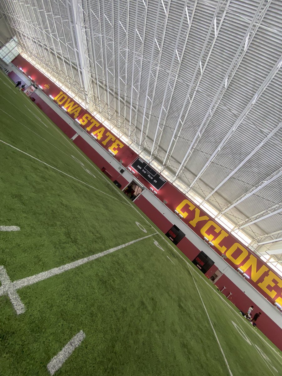 brianstewart06's tweet photo. Had a great day at Iowa state got to show case my talent. And my route running. And why I’m The best in c/o25 @CycloneFB @CycloneATH @CoachRico15 @Coach_NPauley @TrentSlattenow @PrepRedzone @NIU_Football @PrepRedzoneWI @MJ_NFLDraft #viral #fyp https://t.co/ug4HqMHQr6