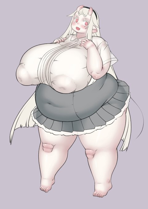 もうちょっと進んで肌がだいたい終わり。服はレイヤー分けしてるからスケスケにしたりして遊べるのだ 