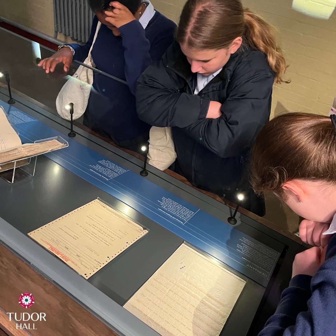 TudorHallSchool's tweet image. #Didyouknow : of the 9,000 staff at Bletchley Park during WWII, 75% were women?
During the IIs visit they saw the famous huts where Alan Turing & team cracked the Enigma Code, enjoyed code-breaking workshops & learned about those working in such secrecy.
#codebreaking #maths