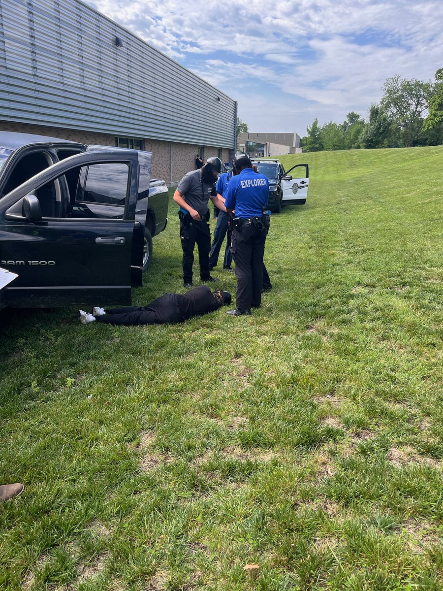 SLMPD's tweet photo. Congratulations go out to our #SLMPD and @stlcountypd Police Explorers for winning trophies during police explorers' competition in Topeka, KS! We are so proud of their work! #STL
1st Place: Tactical Fitness
1st Place: Domestic Violence
2nd Place: Hostage Negotiations https://t.co/zKgSl5Dhxw