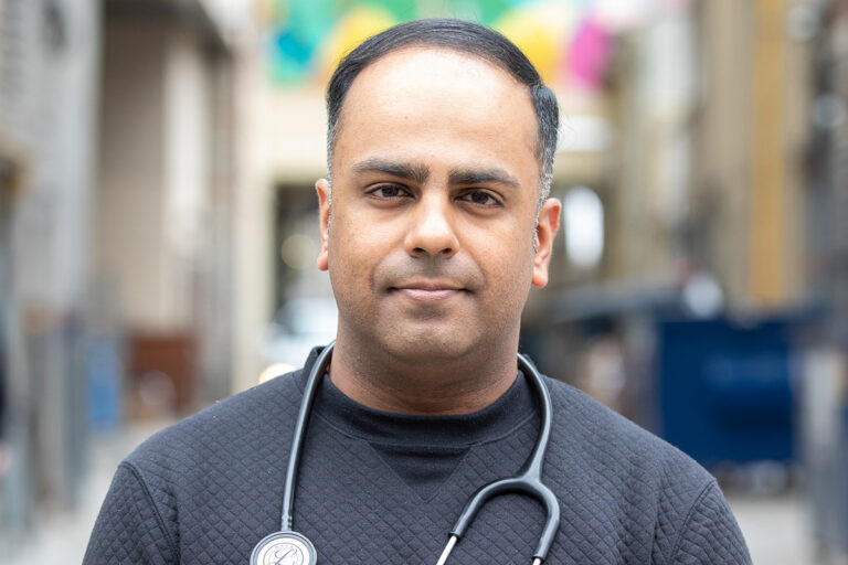 Unity Health Toronto (@unityhealthto) on Twitter photo Dr. <a href="/NaheedD/">Naheed Dosani</a> has been appointed to the Board of Directors of the Canadian Medical Association (<a href="/CMA_Docs/">Canadian Medical Association</a>).
Dosani is a palliative care physician at St. Michael's Hospital. He is also a health equity expert and advocate.
Congratulations, Dr. Dosani!🙌
cma.ca/about-us/who-w… Dr. <a href="/NaheedD/">Naheed Dosani</a> has been appointed to the Board of Directors of the Canadian Medical Association (<a href="/CMA_Docs/">Canadian Medical Association</a>).
Dosani is a palliative care physician at St. Michael's Hospital. He is also a health equity expert and advocate.
Congratulations, Dr. Dosani!🙌
cma.ca/about-us/who-w…
