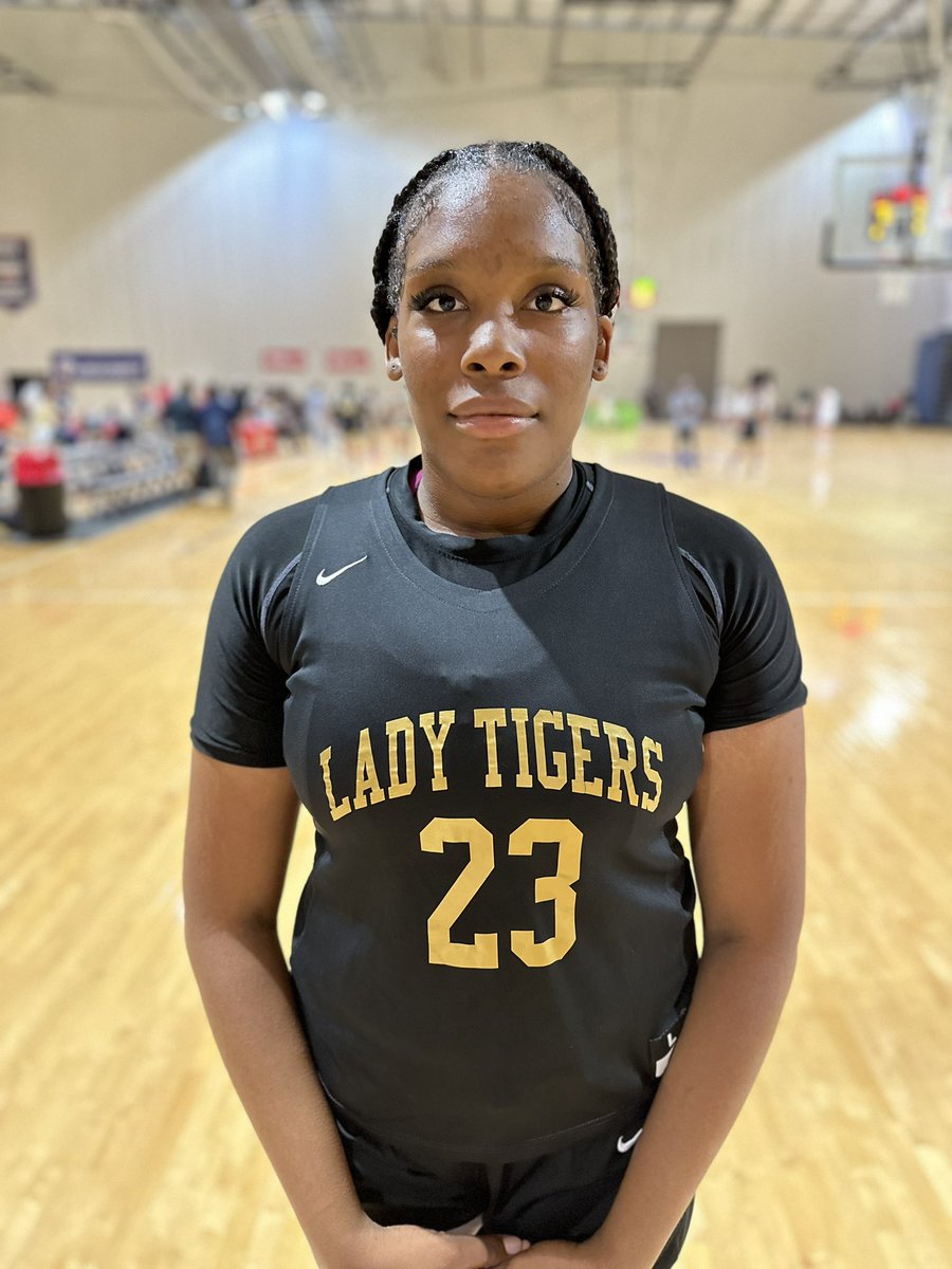 KyleSandy355's tweet photo. F
@fayette_lady 45
Dodge County 26

@deyla_mccoy 17p 4r 4a 3s
@ferguson_anaya 9p 11r 4s 4b
@MeganOhonde 7p 7r 1a 1s

Paige Ingram 8p 7r 1a 3s
@25Lyric 9r 1a 1s

#GBCALive @girlsgbcalive https://t.co/yWGEQv5plC