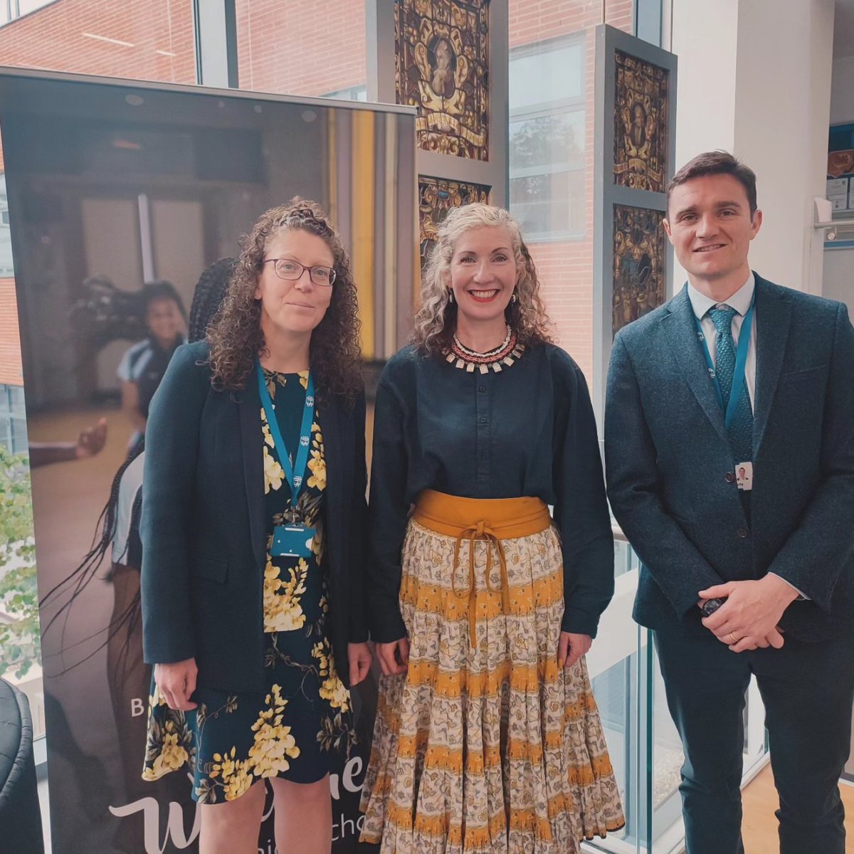 💚🎓👗🙏 @bhsgeography for inviting me to give a guest lecture to Y8 Geographers on 'Fast Fashion - Sustainable Fashion' to accompany your new <a href="/BlackheathHigh/">Blackheath High School GDST</a> 'Fast Fashion' unit looking at clothes manufacturing, globalisation, the ‘SHEIN machine’, and environmental impact @GDST