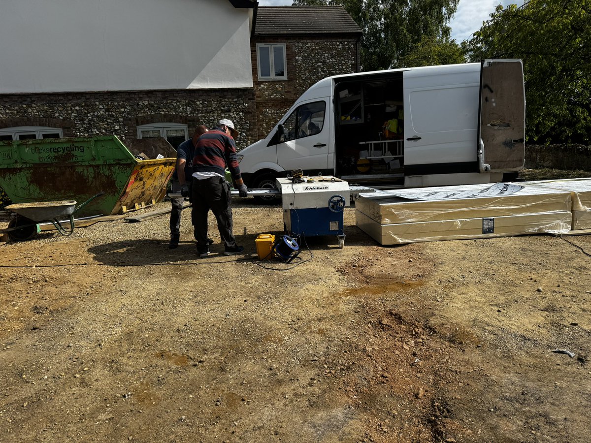 WayBuilders's tweet photo. VM Zinc installed this week, great product and the finish looks brilliant https://t.co/HuFvP0bEHd