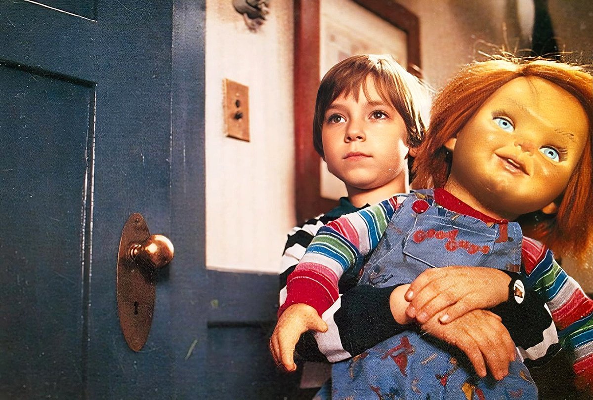 forthelovchucky's tweet photo. Child's Play 2 1990! ❤🔪🩸
▪︎
@ChuckyIsReal
@UniversalPics
▪︎
#chucky #chuckydoll #childsplay #chucky2023 #chuckyedits #childsplay1988 #charlesleeray #chuckycollection #chuckyseason3 https://t.co/pOQgE7USm7
