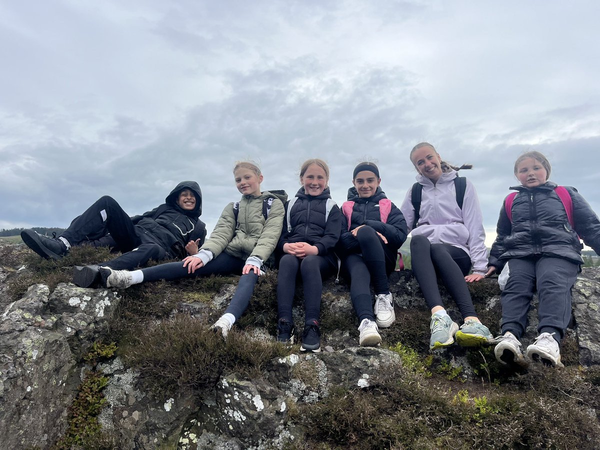 Miss Archer tweet media