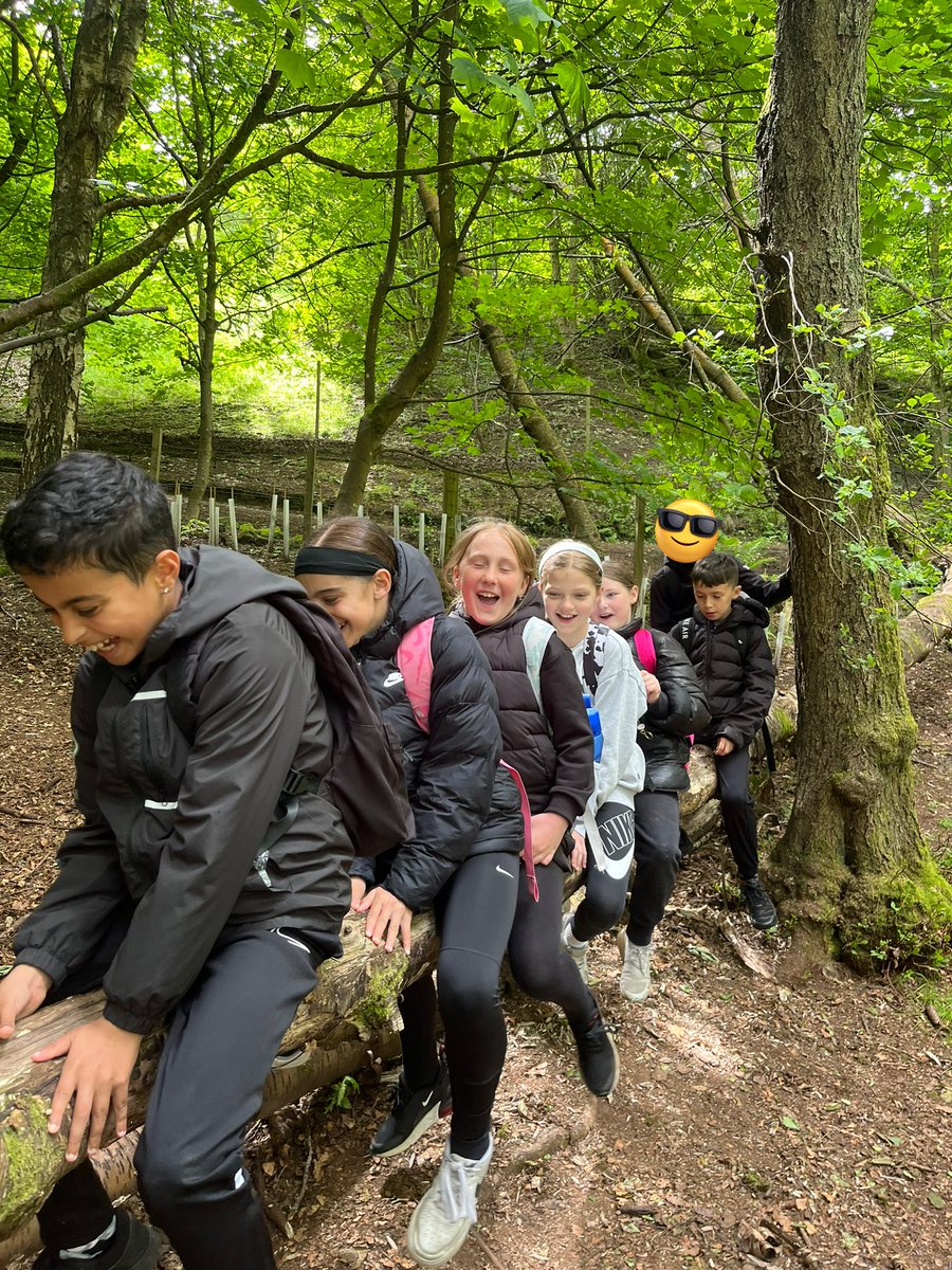 Miss Archer tweet media