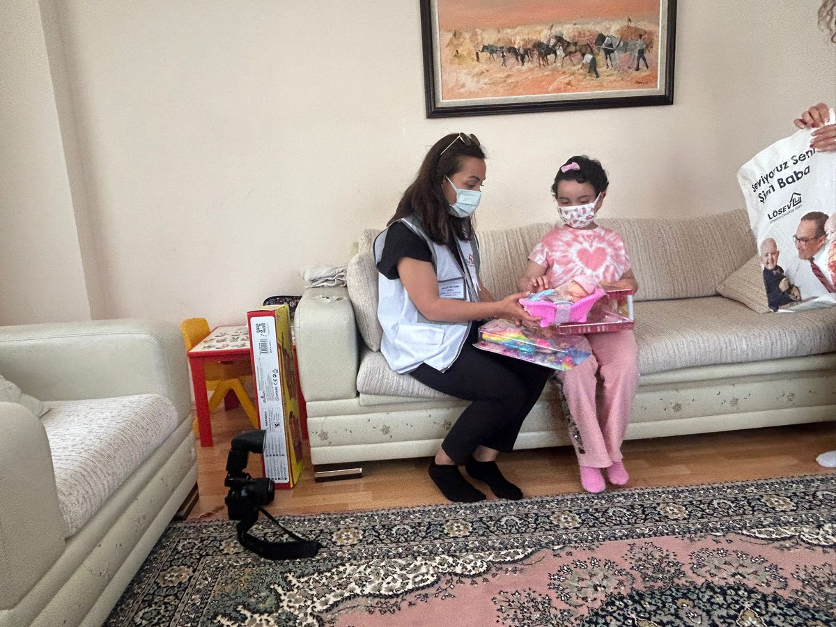 nilayerms's tweet photo. Minik yüreklere dokunmak için #HerKurbanLösemiliÇocuklaraCan @losev1998 https://t.co/6pZvNUX4KL