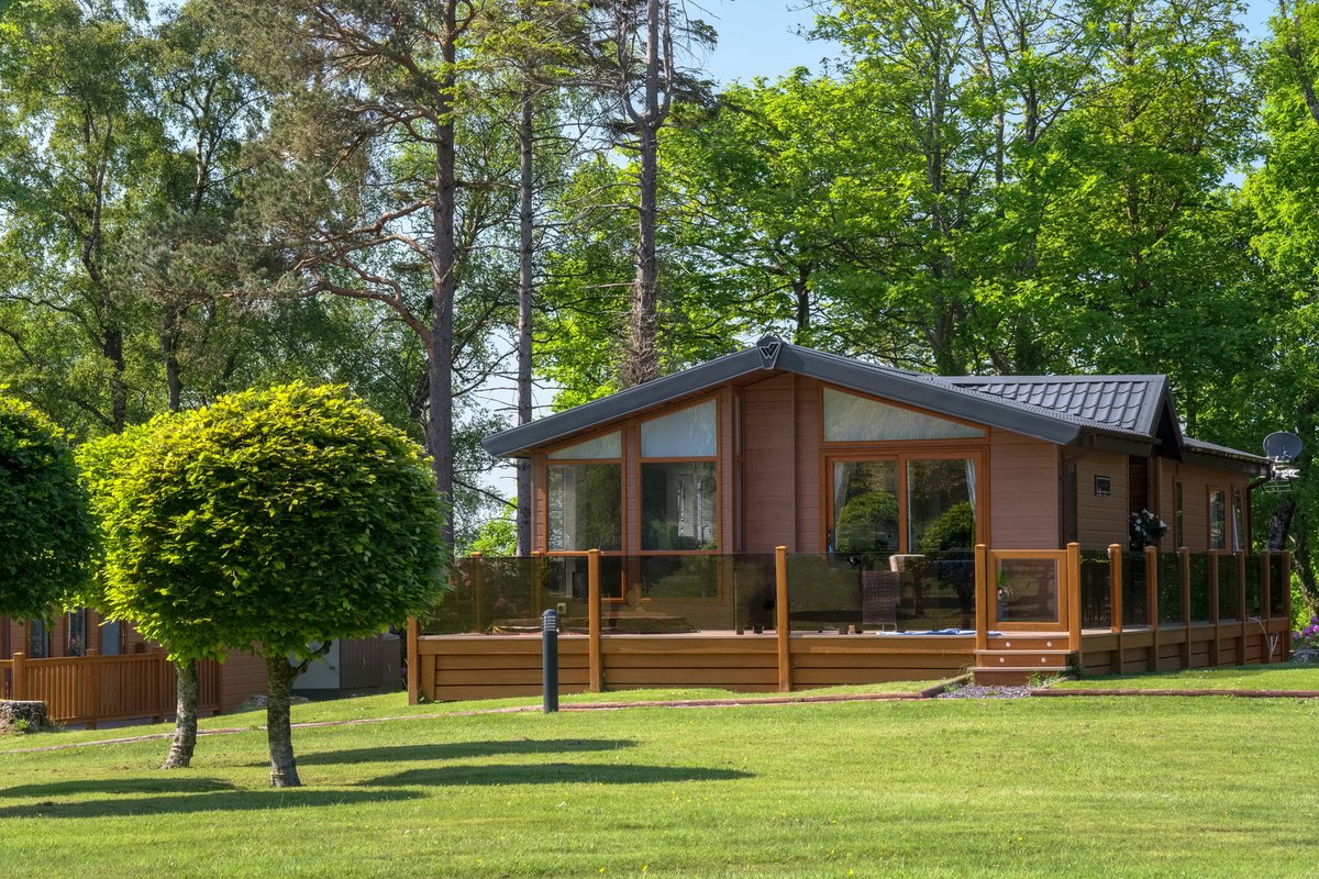 Fancy a last-minute getaway? ✨

Whether it’s a countryside weekend break or a week-long coastal escape, we’ve got the perfect option for you! 🌄🌊

Search our last-minute deals here
👉 bit.ly/3KEUFLb