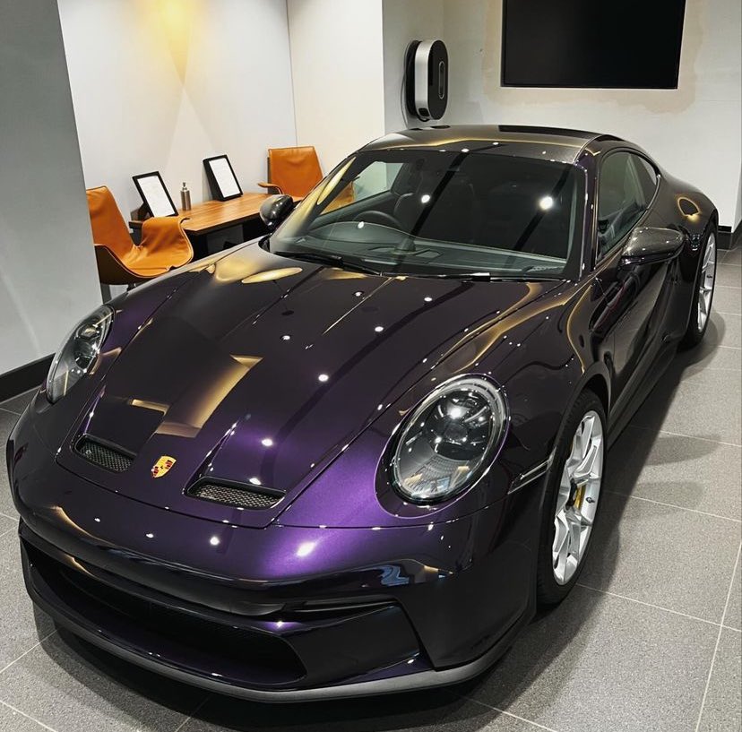 Jordan92338366's tweet photo. 992 GT3 touring in PTS Viola Metallic 💜 https://t.co/Ej2I2uilQl