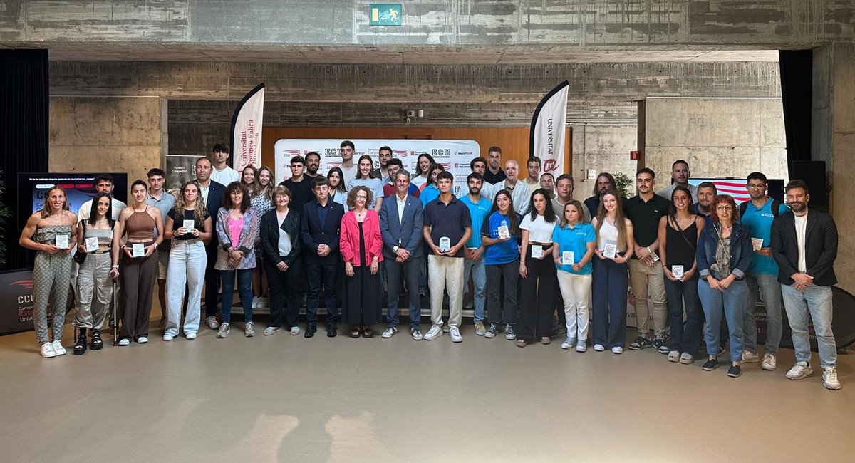 UABBarcelona's tweet photo. 🔝 Els #CCU24 arriben a la seva fi. 343 #UABers hi han participat i han aconseguit 60 medalles! 🏆
🥇 20
🥈 20
🥉 20
Moltes gràcies per participar i enhorabona a les persones guanyadores! 👏👏
#UAB @saf_uab @esportcatuni https://t.co/q5LrVStfRe