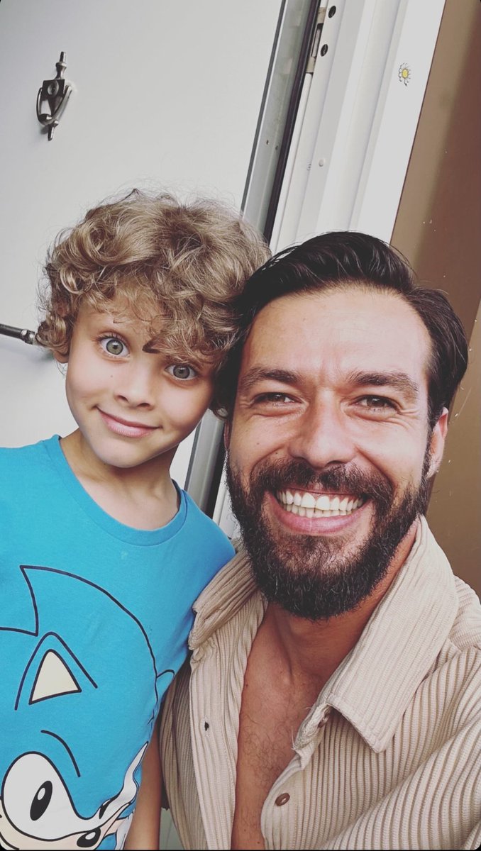 mervewzs's tweet photo. Favlarım buluşmuş 🤍🔥

[ #AvatarAtakan #teamavatar • #Hilmicemİntepe • #AtHil ] https://t.co/nCK5PGVJRN