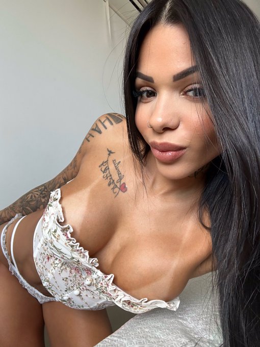 I know you like what you see. X likes are private now🤭  Gets hotter in the comments https://t.co/rVs