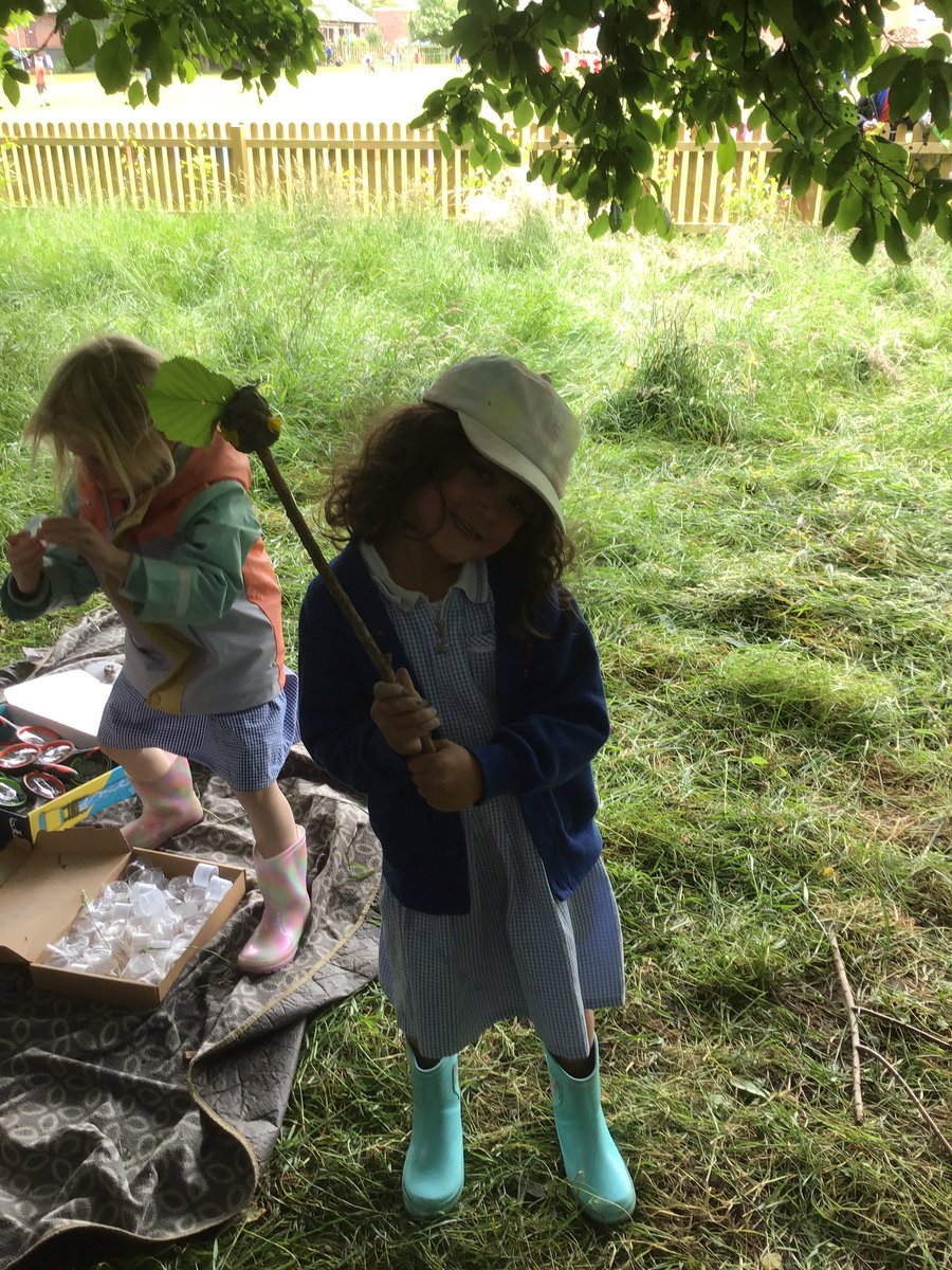 WavertonPrimary's tweet photo. Reception enjoying the outdoors. https://t.co/BoEaLk87z4