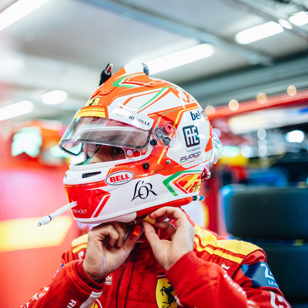 🔴 LIVE #LeMans24 𝙊𝙣𝙗𝙤𝙖𝙧𝙙 🎥

Watch the Hyperpole action unfold from a driver’s POV in Le Mans 👀 👉 youtube.com/c/Ferrari

#FerrariHypercar #Ferrari499P #WEC