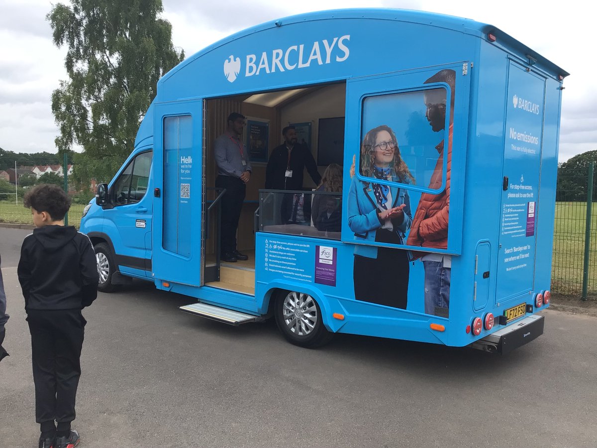 We finished off our Barclays Roadshow with a visit to the Barclays Van on the playground, where the children were able to ask the Barclays staff any final questions about finance #Barclays #BarclaysRoadshow