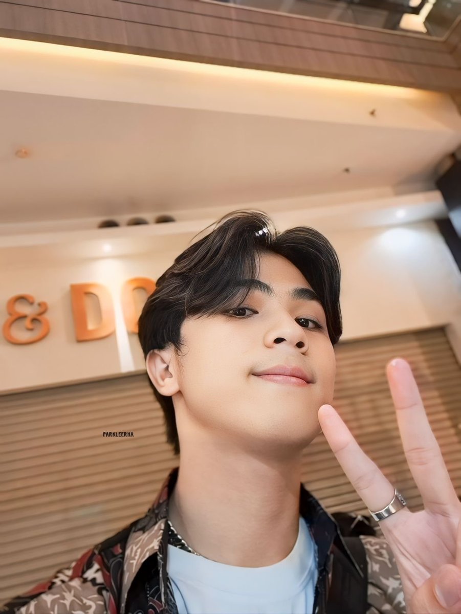 ParkLeeRha2's tweet photo. [📸] 090624 TEUME NORAE PARTY in Kokas Mall

#DEARYL #NEVEL #LIVEN #IPOP #NEVELBOYGROUPINDONESIA #NEVEL_BOYGROUP @Dearyl_Rmdhn @official_nevel https://t.co/DCKyNfyeCD