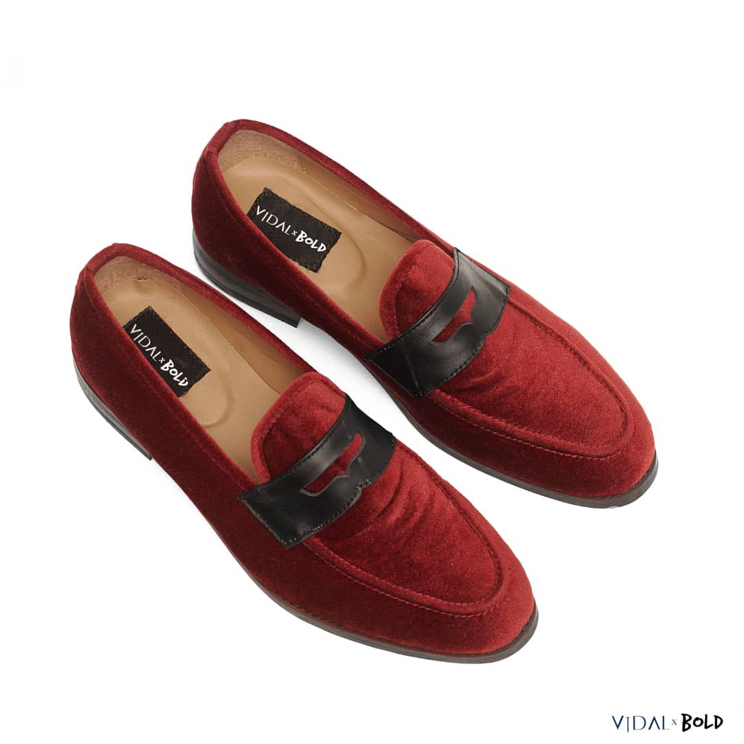 Vidalleathers's tweet photo. VIDAL x BOLD
Messieurs, vous n’êtes certainement pas en reste!
Nous vous présentons les BISSAP LOAFERS pour hommes!
Confortables… élégantes… décontractées… festives… sophistiquées…
Elles conviennent à tous les styles!
Faites vous plaisir!
#vidal #boldmakeup #vidalxbold https://t.co/mK2bwQh9zC