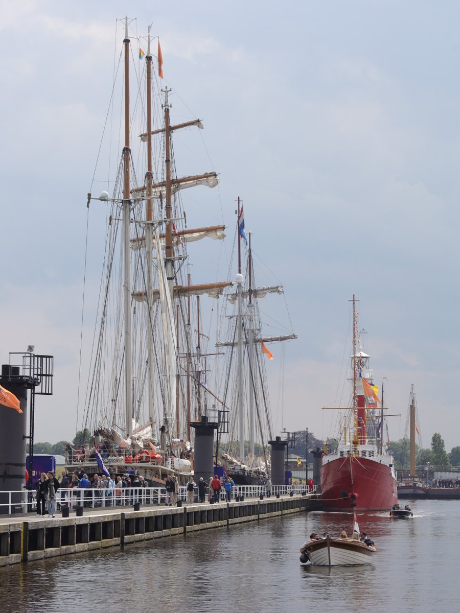 WNapBaukema's tweet photo. Vanmiddag Sail In #Delfsail2024 #zeilschepen #delfzijl #sail #sailevent #tallships #sailing #maritime #shipspotting #sailingheritage https://t.co/GDvfpFwFnm